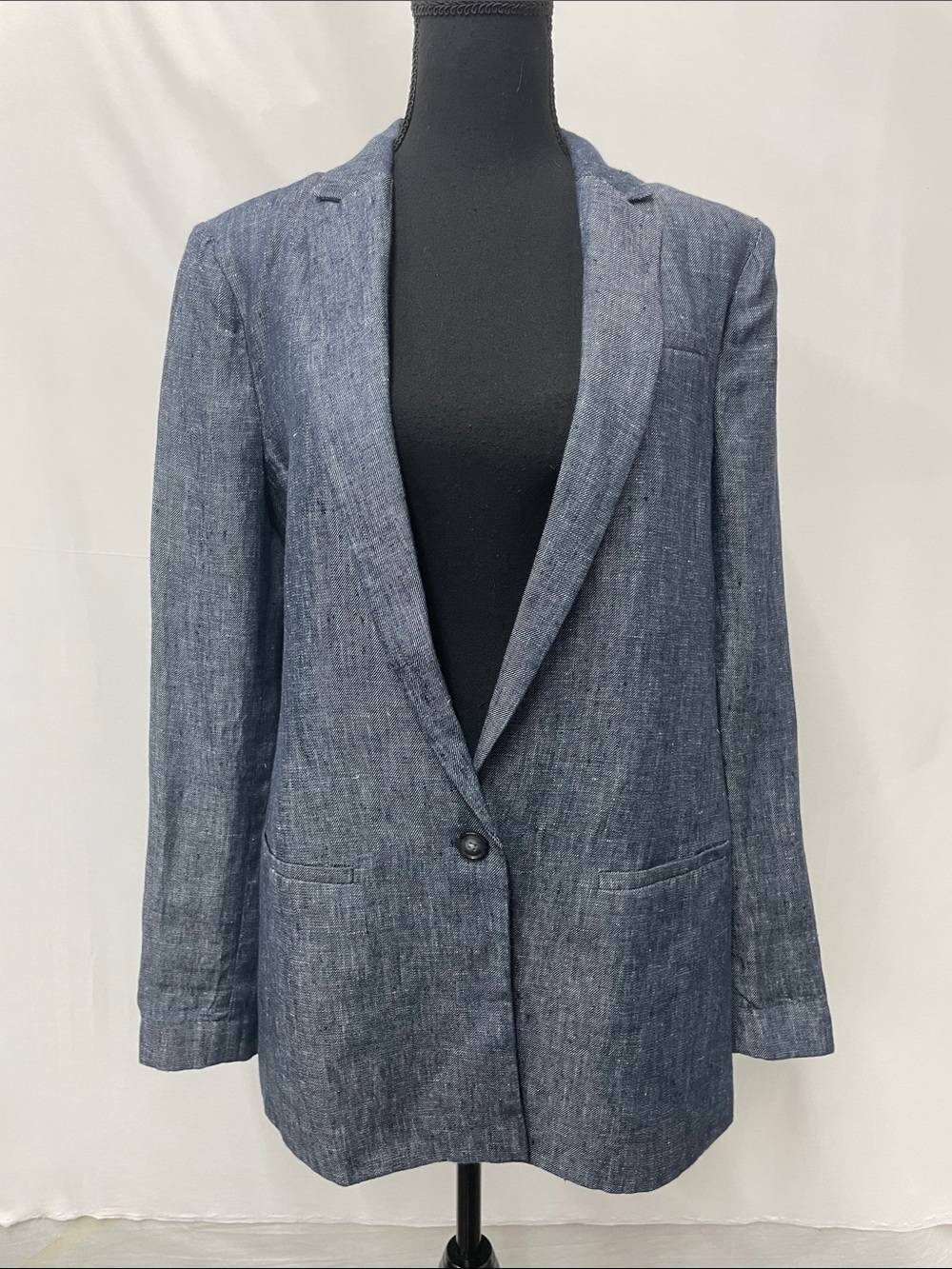 Banana Republic Lightweight Blue Linen Blazer, 100% cotton, Size 10